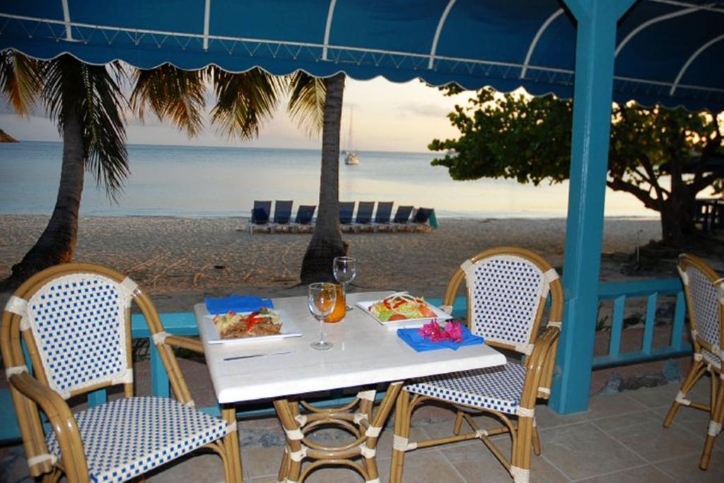 Island Beachcomber Hotel Altona Restaurant photo